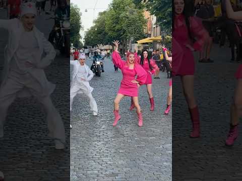 QUEENCARD 👑 #kpop #dance #gidle #queencard #kpopinpublic #dance #shorts