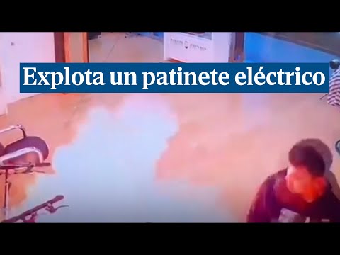 Explota un patinete eléctrico en una barbería de Barcelona