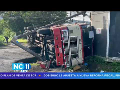 Aparatoso accidente se registra en Ciudad Quesada
