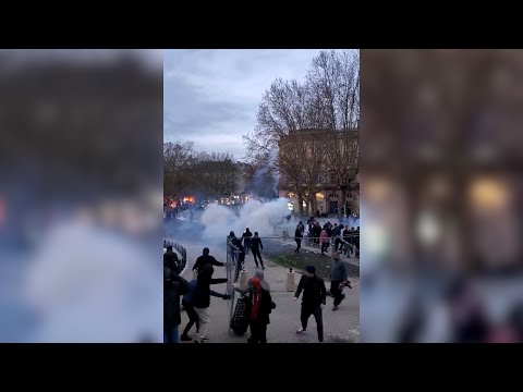 Manifestantes salen a las calles de París por séptima noche consecutiva