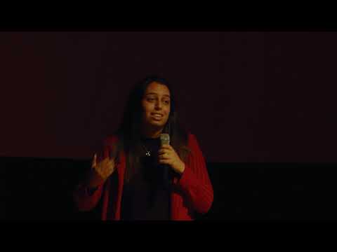 Bridges instead of walls | Sara Khatib | TEDxBZU