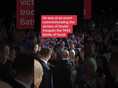 Putin greets crowd after Prigozhin reports