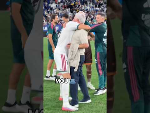 모리뉴, 레알 마드리드의 승리 후 선수단을 축하하다
