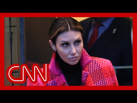 Judge threatens Trump's attorney with jail time