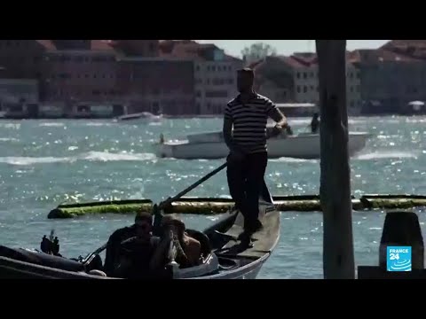 Venecia cobra el ingreso a visitantes para intentar reducir el turismo masivo