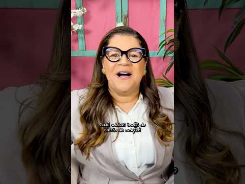 Vamos adorar a Deus com a cantora Midian Lima. Assista Medley 