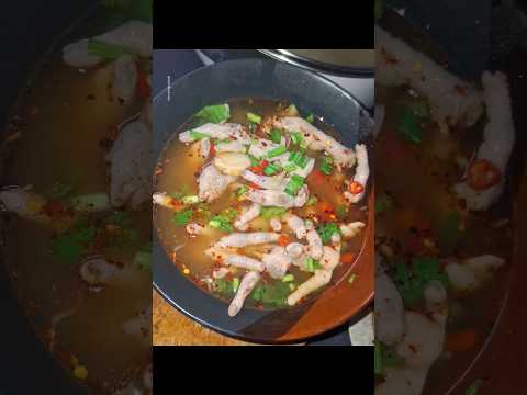 ต้มแซ่บซุปเปอร์ตรีนไก่