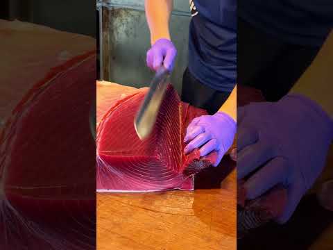 taiwan exclusive sharp blade slicing bluefin tuna like never before#freshcatch #knifepro #reelsfood