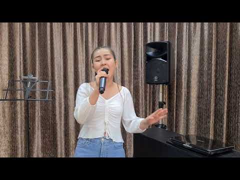 Malika Kuanzhanova - Halo (The Voice casting)