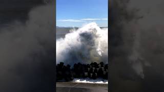 台風21号による高波 9秒