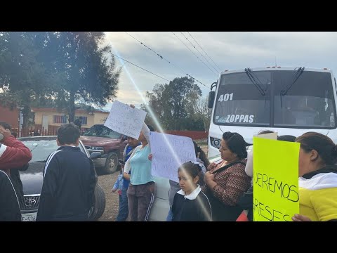 Protestan padres de familia de alumnado de primaria en Cárdenas