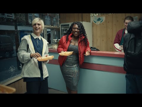 hm.com & H&M Promo Code video: Moments in Between | H&M Holiday 2019