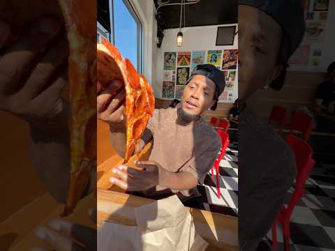 Sizzle pie <strong>in</strong> Portland Oregon #<strong>shorts</strong>