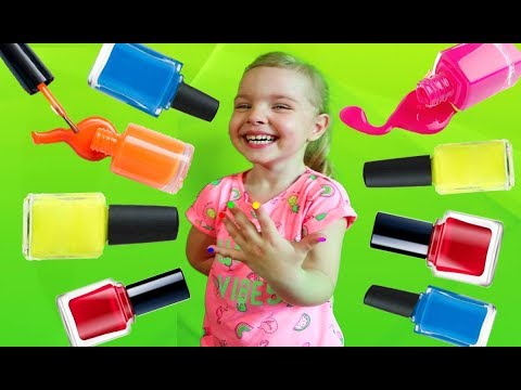 Lili plays with Nail polish for kids