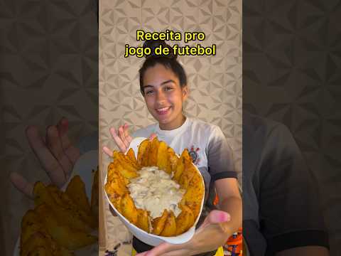 Batata rústica com molho de queijo e isca de carne *receita pro jogo do Corinthians*