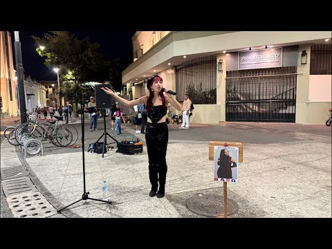 EXCELENTE AMBIENTE EN EL CENTRO HISTÓRICO DE EL SALVADOR sv