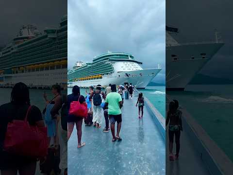 Leaving before the storm #royalcaribbeancruise #independenceoftheseas #labadee #haiti #cruiseship
