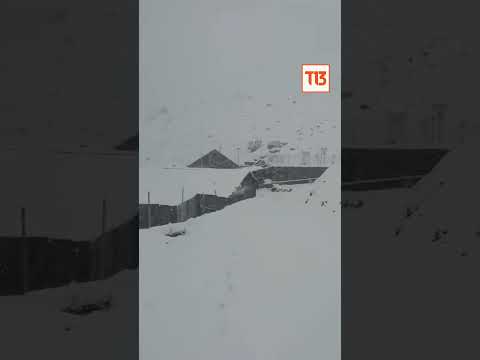 Registran caída de nieve en el Embalse La Laguna en la región de Coquimbo