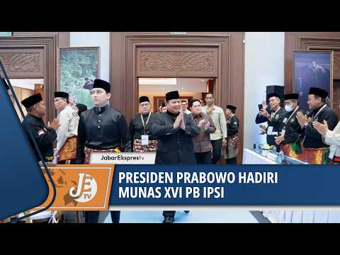 MOMENT PRESIDEN PRABOWO HADIRI MUNAS XVI PB IPSI DENGAN KENAKAN BESKAP DAN PECI HITAMmun
