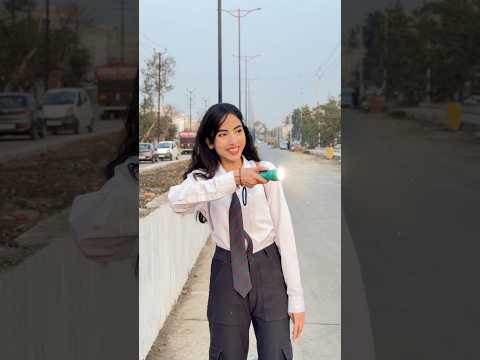 Simran got a Magical torch🔦😱😍|Simran Makhija| #shorts #school #schoollife #funny #comedy #sad