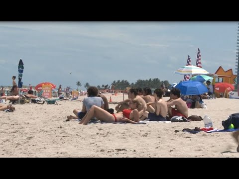 Coronavirus EEUU | Florida abre playas y hoteles en medio de récord de contagios - AFP