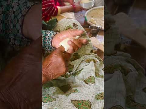 Old style of making #yomari …