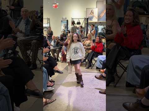 <strong>Chanel</strong> closes the Levi’s Times Square kidswear runway 💖