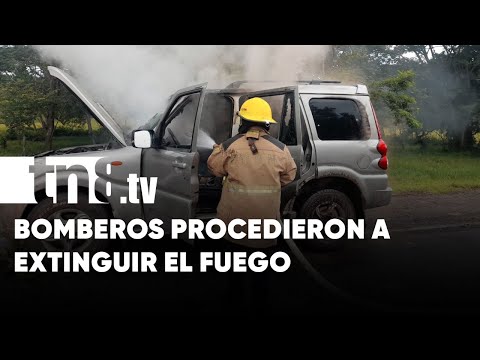 Chontales: Vehículo agarra fuego en las cercanías al Empalme de Lóvago - Nicaragua