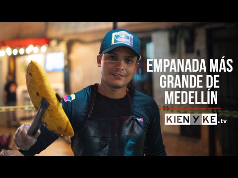 La empanada más grande de Medellín: medio kilo de sazón