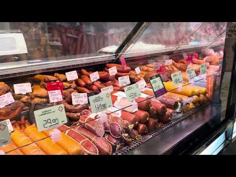 Я в шоці, отакі мʼясні магазини в Україні 🍗 я вже забула як насправді маєють виглядати свіжі ковбаси