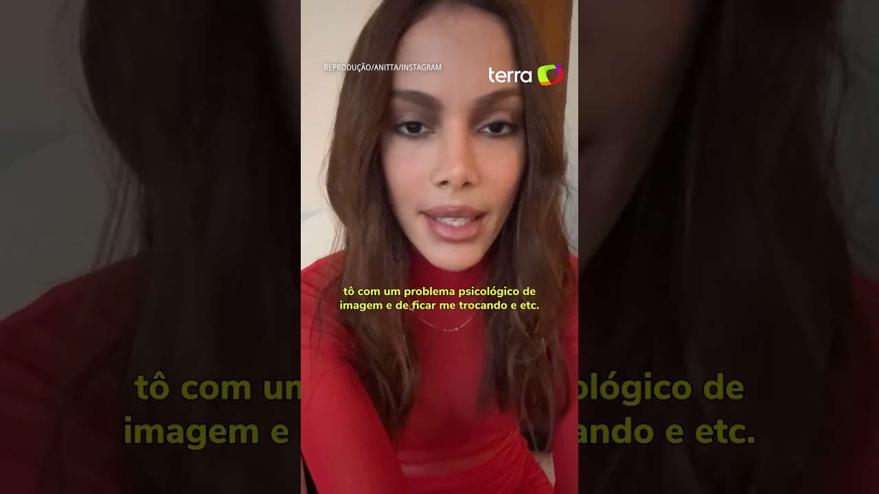 Anitta fala pela primeira vez sobre a repercussão das novas plásticas shorts