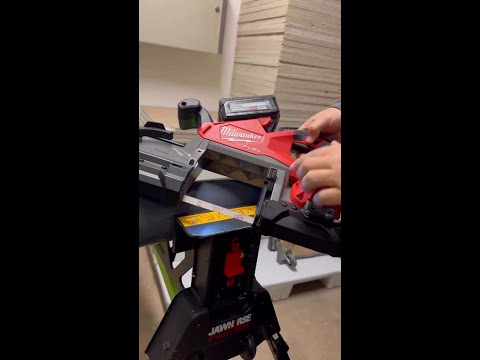 M18 FUEL™ Deep Cut Band Saw | 2929 Video Credit: @someguywithtools