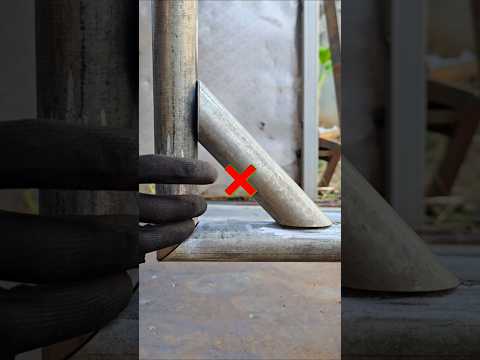 Revealing a technique for installing stronger <strong>support</strong> piping for 90-degree <strong>pipe</strong> joints.