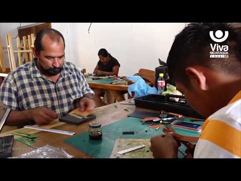 Masaya: MEFCCA tecnifica a los artesanos de cuero para crear productos estrellas