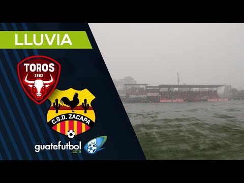 Así fue la torrencial lluvia que cayó en el estadio Santa Lucía