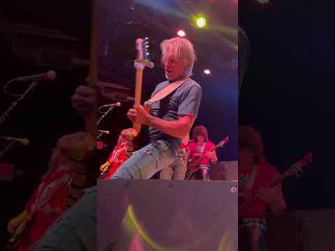 George Lynch Dokken Lynch Mob “Alone Again” Guitar Solo Legendary Guitarist Hard Rock hair Metal ESP
