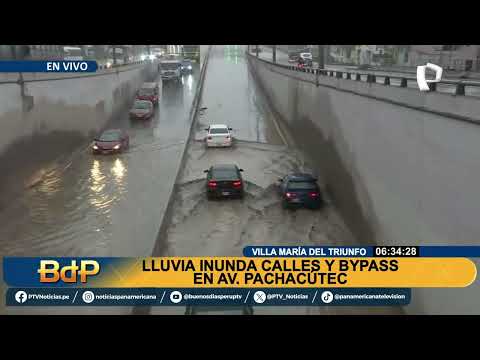 ¡Otra vez! Lluvias inundan calles y bypass de la avenida Pachacútec en VMT
