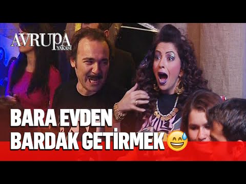 Burhan ve Makbule rock barda eğleniyor - Avrupa Yakası