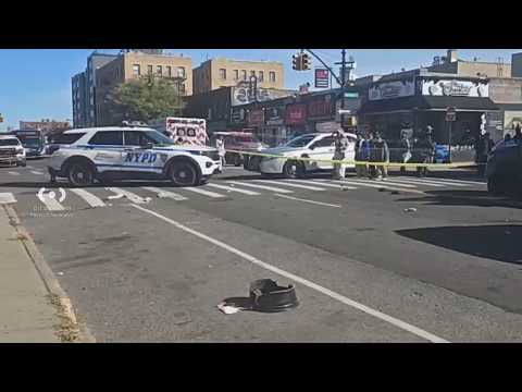 <strong>2</strong> women killed, 1 critical after <strong>car</strong> speeds through Allerton intersection in the Bronx
