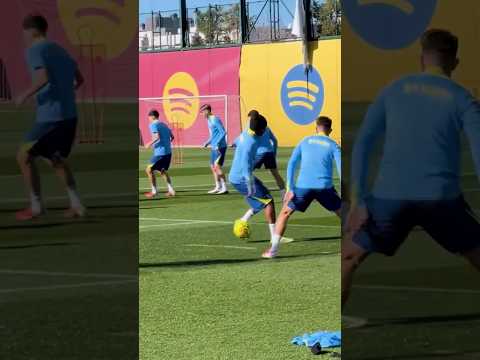 Watch out for the backheels 👀 #shorts #fcbarcelona #shortvideo
