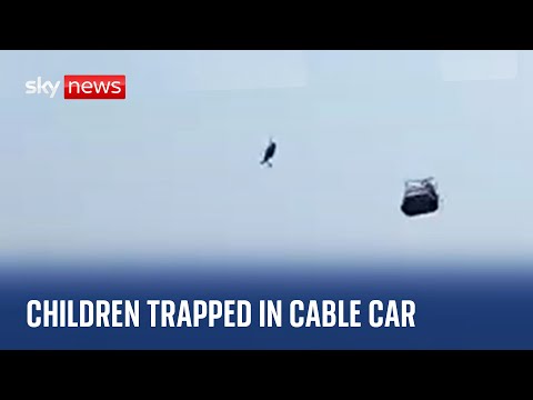 BREAKING: Operation to rescue children from stranded cable car