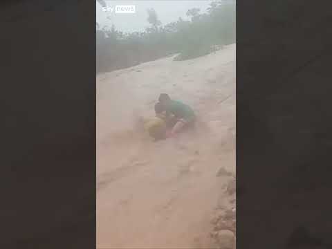 'Catastrophic' storm batters Honduras