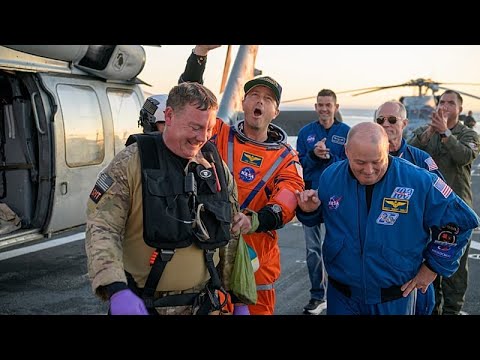 Η στιγμή που η κάψουλα Artemis II προσθαλασσώνεται στον Ειρηνικό