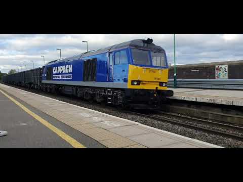 A few trains at: Tamworth, 4/11/2021 (ft.953001)