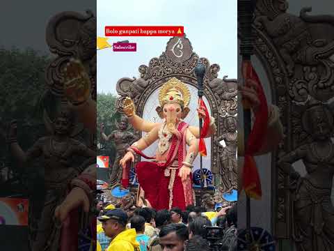 पूरे जोर शोर से बोलो गणपति बप्पा मोरया #ganpati #ganpatibappamorya #ganpatifestival #ganesh #mumbai