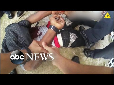 Chicago Police Shooting | Bodycam Video Show Moments Before Black Teen Shot