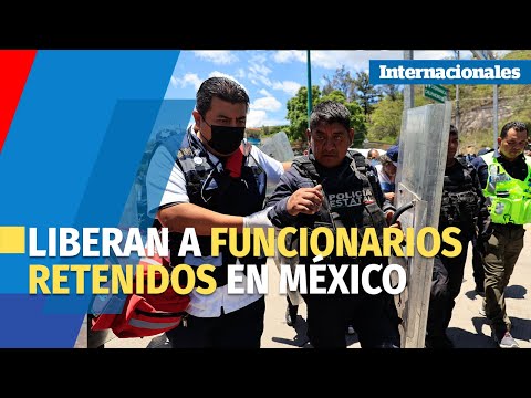 Manifestantes en el sur de México liberan a 13 funcionarios públicos retenidos