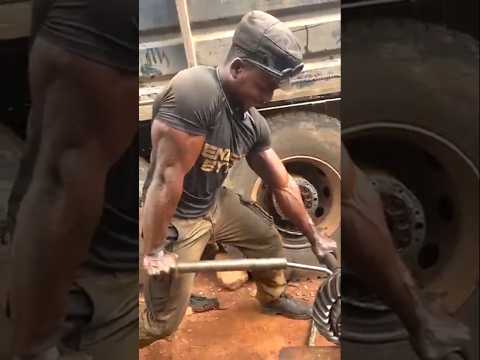 African Car Mechanic 🧰 Bodybuilder 😨_#shorts