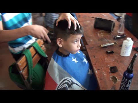 Jeremías, el niño que sueña con ser barbero
