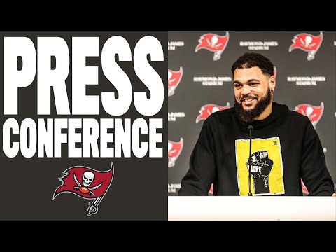 Mike Evans on    Play of the Year    from Shaq Barrett | Press Conference video clip